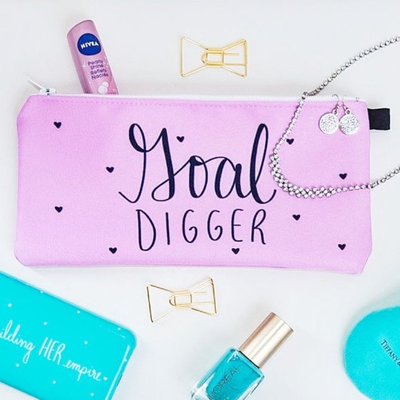 Goal Digger Pouch - Picture 1 of 3